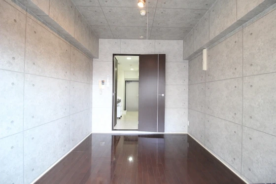 スプランドゥール中山下