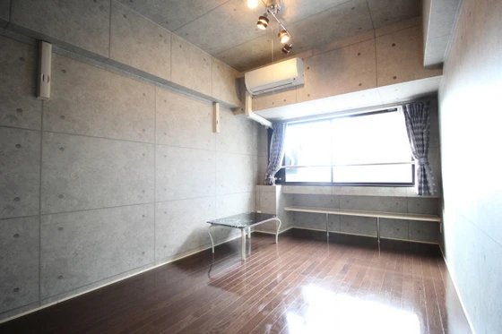 スプランドゥール中山下