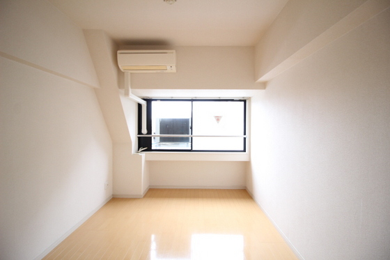 スプランドゥール中山下