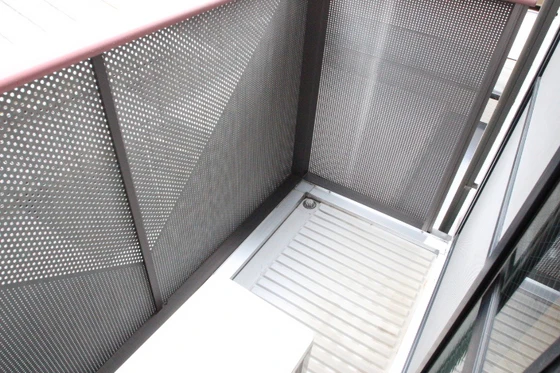 クレール・ユウ