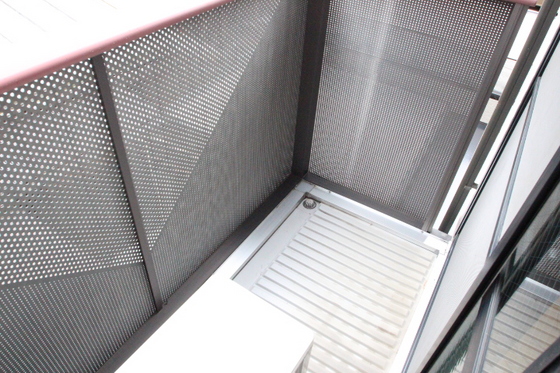 クレール・ユウ