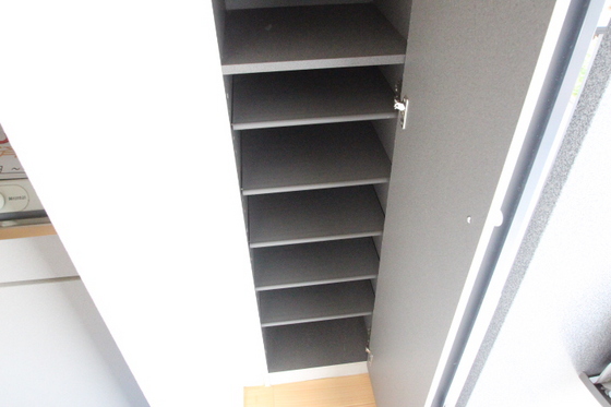 クレール・ユウ