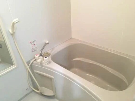 クレール・ユウ