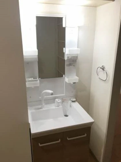 クレール・ユウ