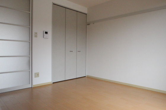 クレール・ユウ