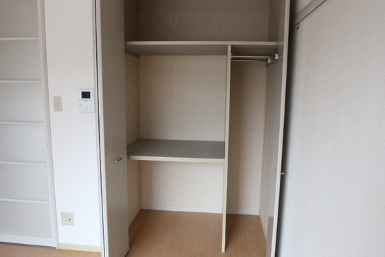 クレール・ユウ