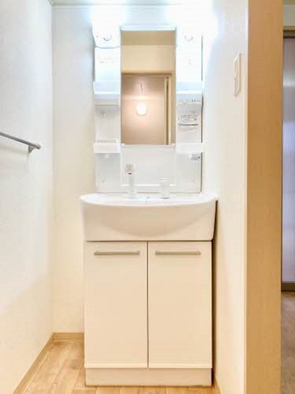 ポジーフラッツ A棟