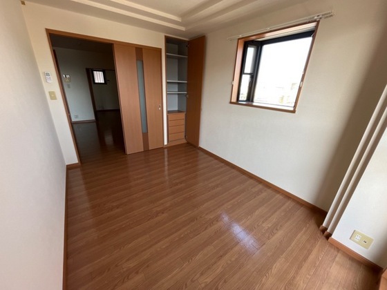 オータム めぐみ