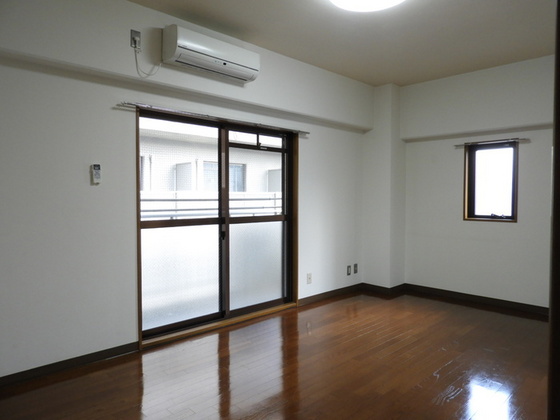 メゾンなかやま