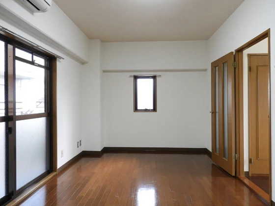 メゾンなかやま