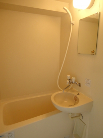 メゾンなかやま