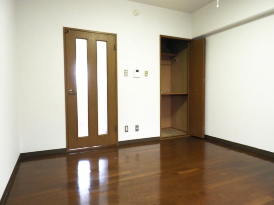 メゾンなかやま