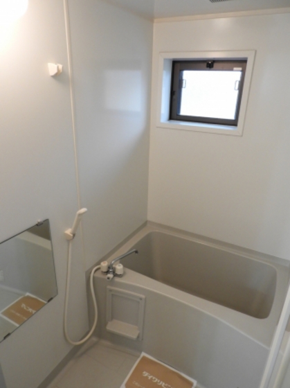 フローレスかおり D棟