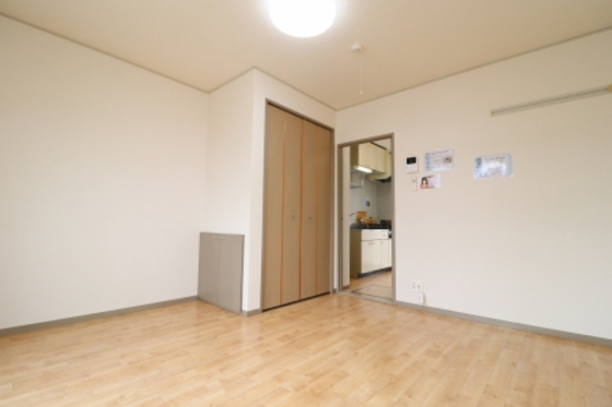 サンシャインパレス B棟