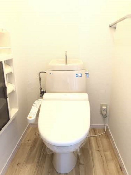 レーベン板野 A棟