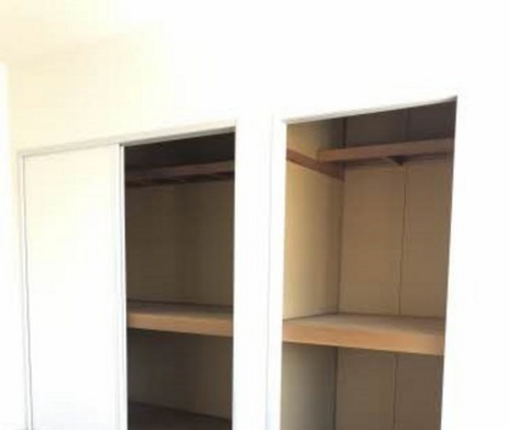 レーベン板野 A棟