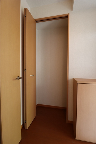 ドミトリー赤井