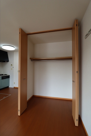 ドミトリー赤井