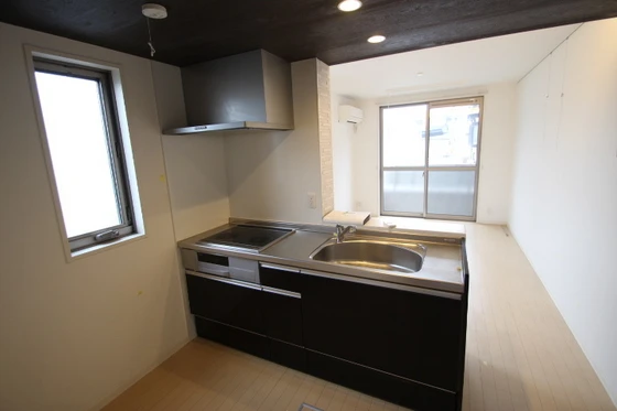 グランドヒルズ西崎