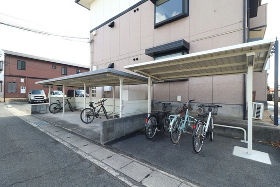 ハイカムールウエストリバー A棟