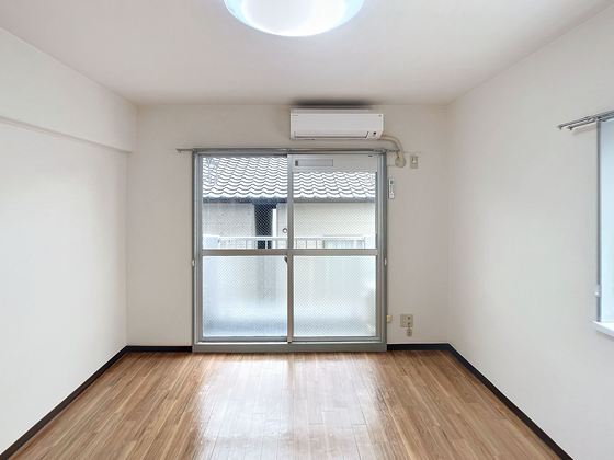 クイーンコーポ