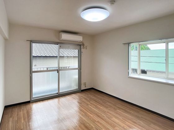 クイーンコーポ