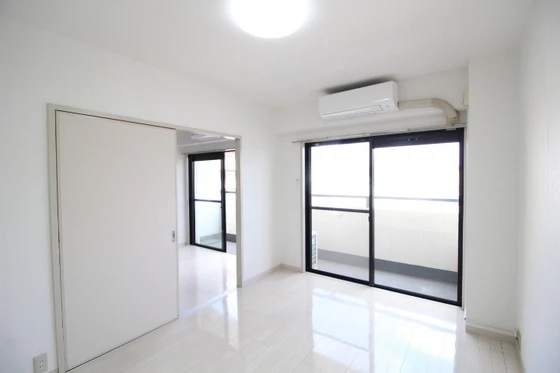 コロニアルリビング西島田ウエストタワー