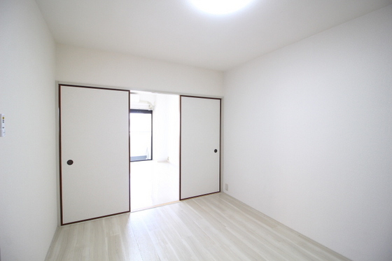 コロニアルリビング西島田ウエストタワー