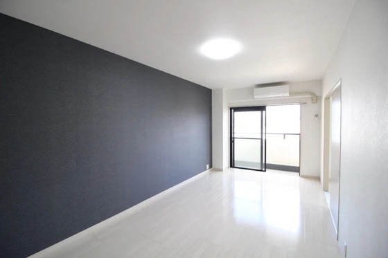 コロニアルリビング西島田ウエストタワー