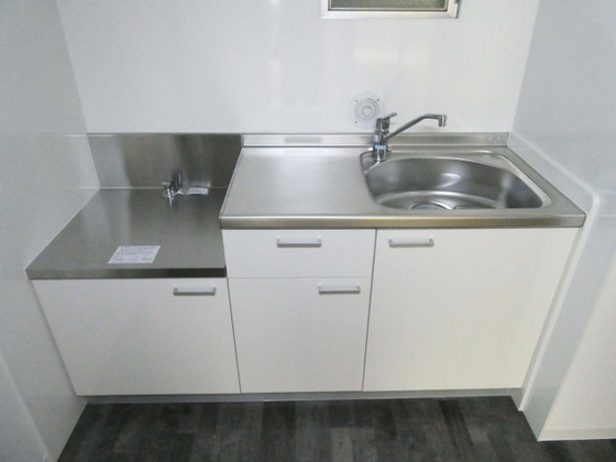 クイーンヤード長束