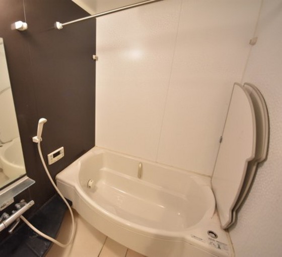 アルファライフ岡大医学部前