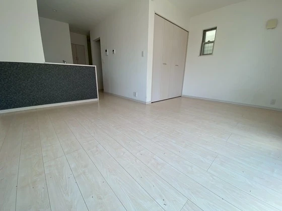 ラ・ポルト江波