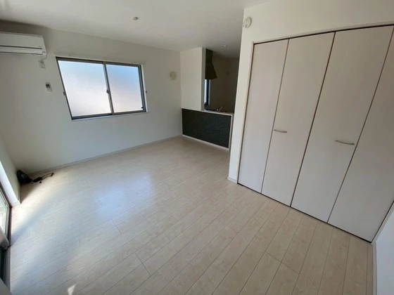 ラ・ポルト江波