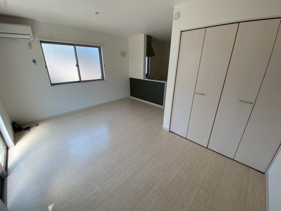 ラ・ポルト江波