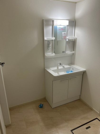 グランドハイツ柳ヶ丘 B