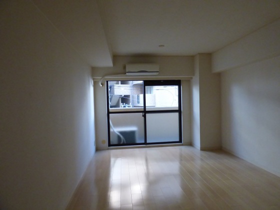 ライオンズマンション京橋川