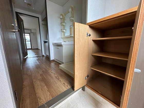 コーポラス伊福