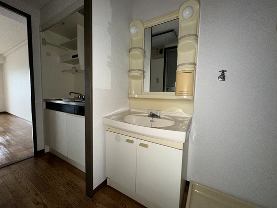 コーポラス伊福