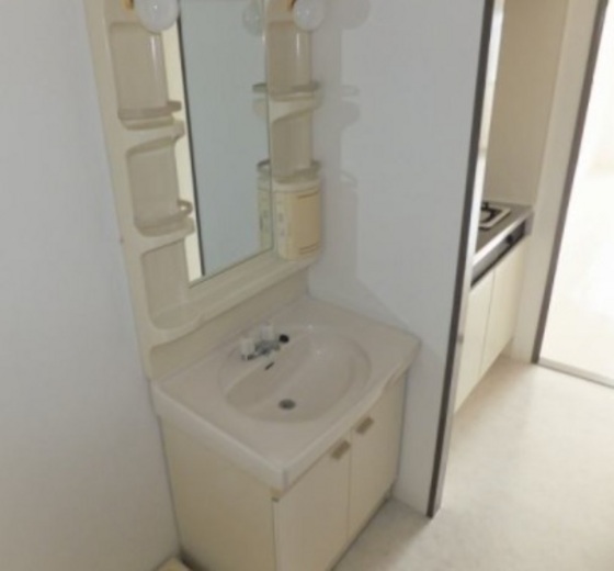 コーポラス伊福