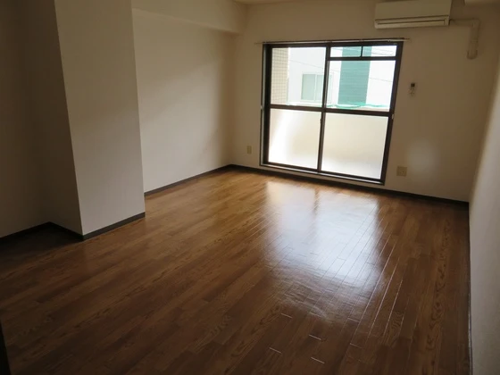 コーポラス伊福