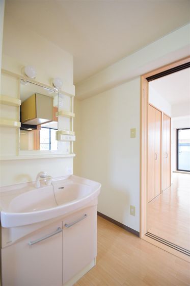 エレガンス大供