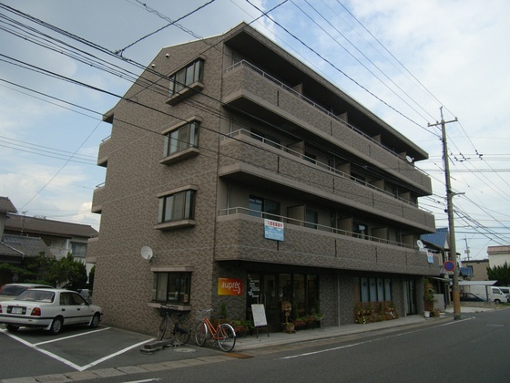 アークヒルズ西古松