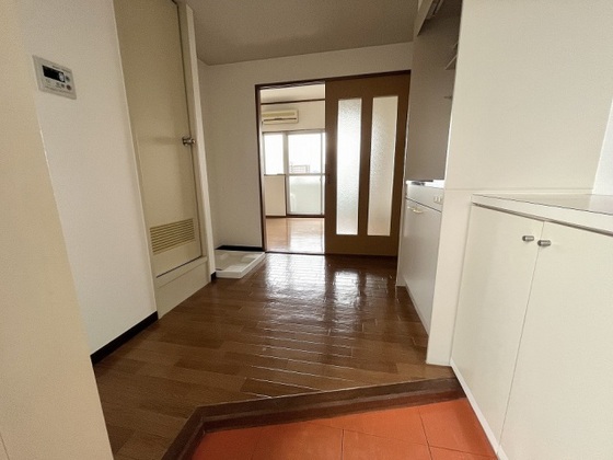 クレスト庚午北