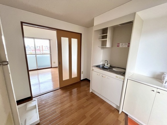 クレスト庚午北