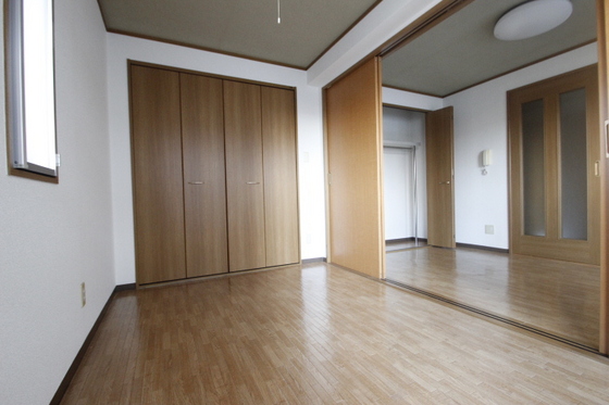 アイランドビル6