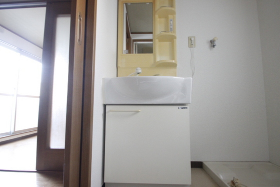 アイランドビル6