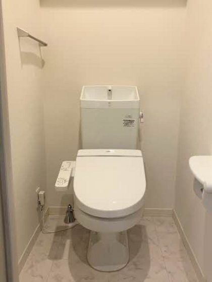 ブルーム津島福居