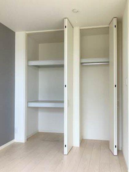 ブルーム津島福居