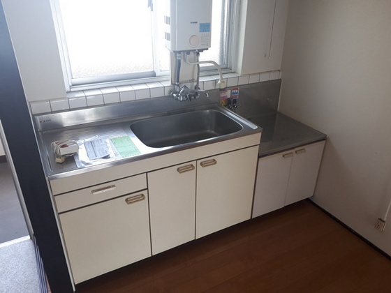 髙島モータービル