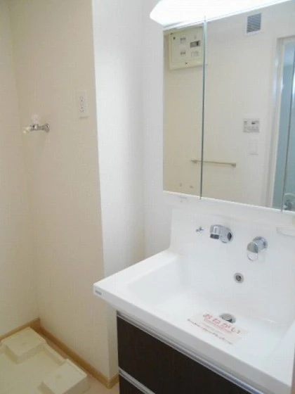 ラフィネ医大東